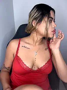 Alanna-foxx from StripChat is Freechat