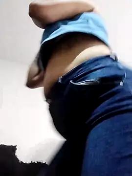 Alanna_11 from StripChat