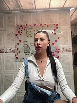 Alanna_atm_ from StripChat