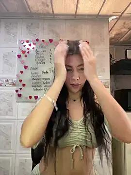 Alanna_atm_ from StripChat