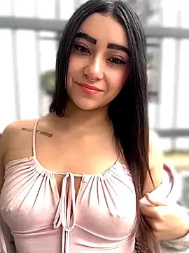 AlannaPink_ from StripChat is Freechat