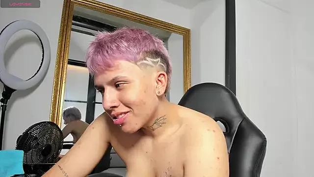 AlanRed_ from StripChat