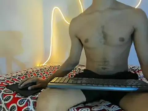 AlanTrickz365 from StripChat