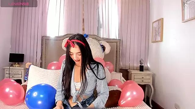 alaya_jhons from StripChat