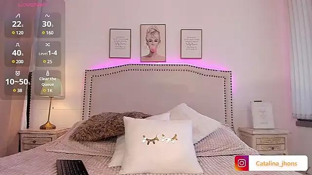 alaya_jhons from StripChat