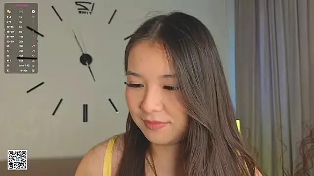 AlberthaEscue from StripChat is Freechat