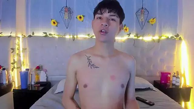 AleAurarashi from StripChat