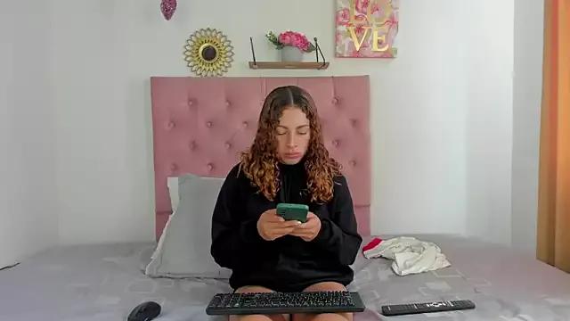 Aleja_Betancouth from StripChat is Freechat