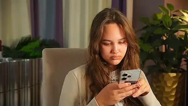 AlesiaTouhey webcams show profile image 