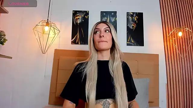 Dirty chat webcam: explore liveshows with versed models, from laying bare to fetishes, in a variety of sexy free adult webcams.
