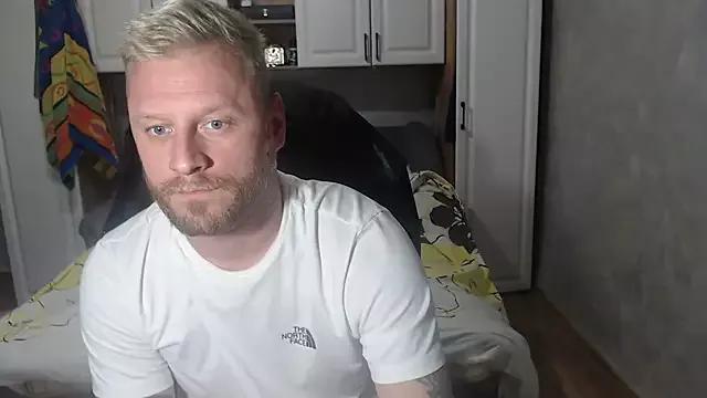 ALEX_BEAUTY2025 from StripChat is Freechat