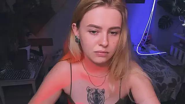 Dirty chat webcam: explore liveshows with versed models, from laying bare to fetishes, in a variety of sexy free adult webcams.