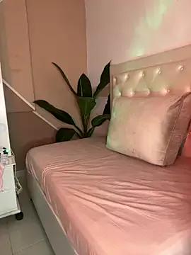 alexa_cf from StripChat is Freechat