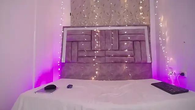 Alexamoonx from StripChat is Freechat