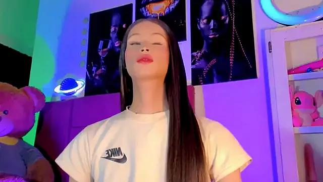 alexia_corleoni from StripChat is Freechat