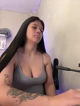 Alhanna_ from StripChat