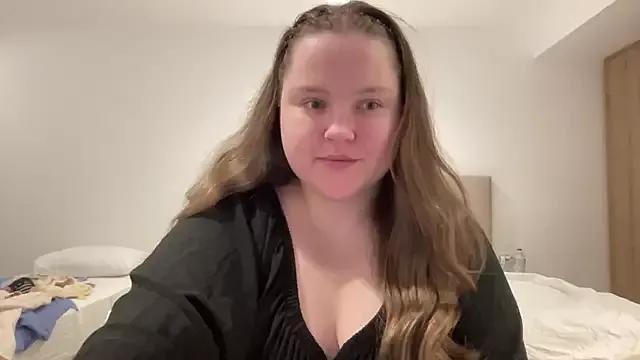 Alice898 from StripChat is Freechat