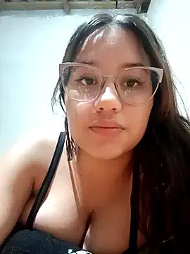 Alice_Reyes_ from StripChat is Freechat