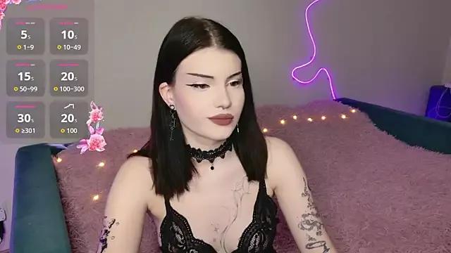 AliceQuenby from StripChat is Freechat