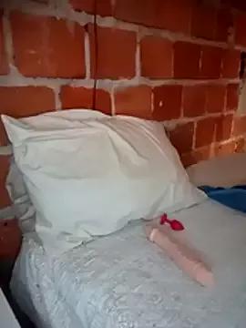 AliceXmoore from StripChat is Freechat