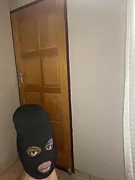 alicia_loveraw from StripChat is Freechat