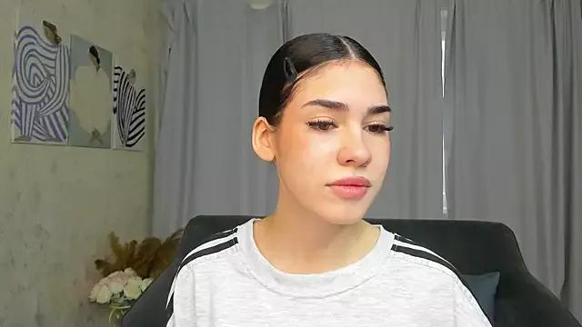 AlicieCarroll from StripChat is Freechat