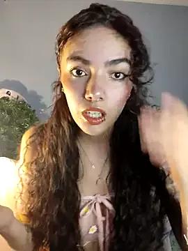 Alii_tay webcams show profile image 