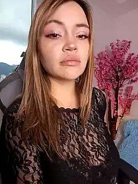 aliiceFM from StripChat is Freechat