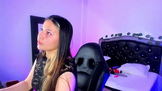 Aliiceyong from StripChat