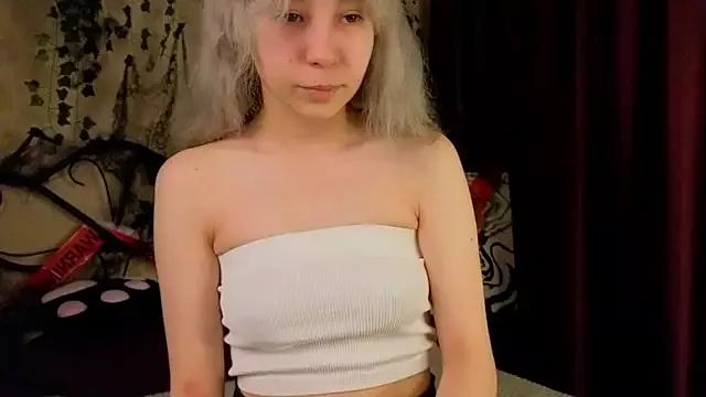 Alika_Kiss from StripChat is Freechat