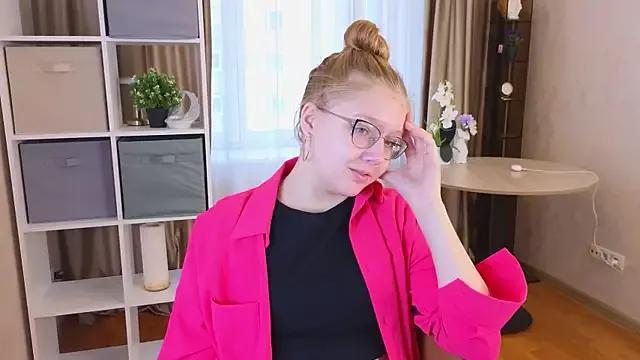 AlinaAldrete webcams show profile image 