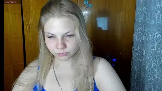 AlinaMors from StripChat is Freechat