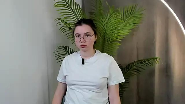 AlisaBerey webcams show profile image 