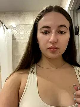 AlisaQSky from StripChat is Freechat