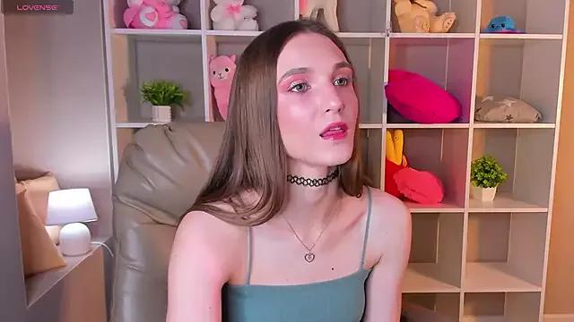 Alisha_Green from StripChat is Freechat