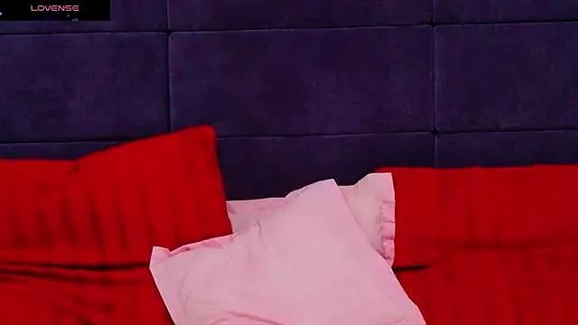 Alissa_Drake from StripChat is Freechat