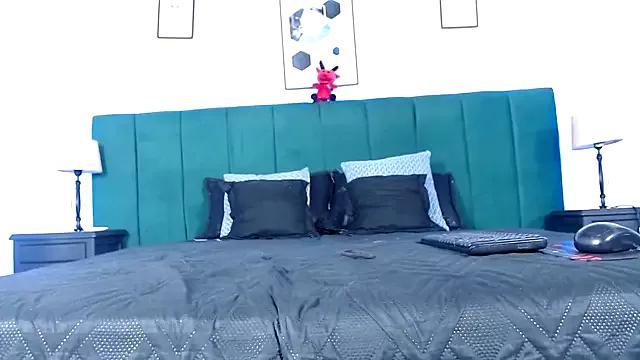 Alisse_Moore from StripChat is Freechat