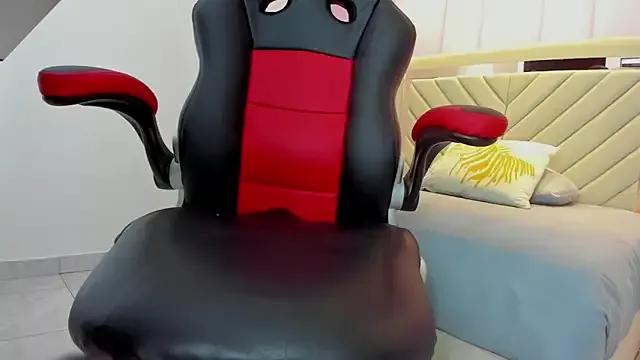 ALISSON_BARKER from StripChat is Freechat