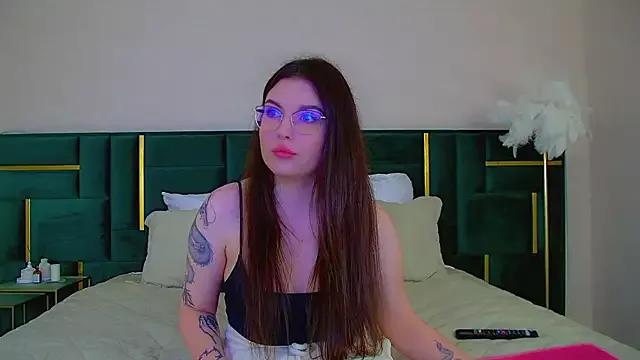 AlissRogerss webcams show profile image 