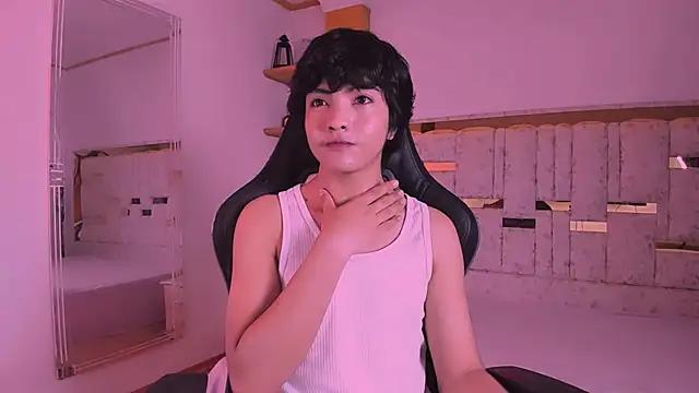 AllanYong18 from StripChat