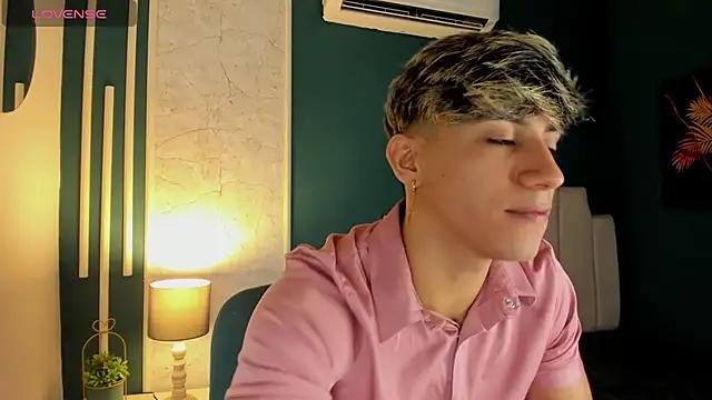 Allex_Cano from StripChat