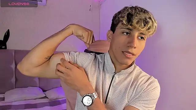 Allex_Cano from StripChat