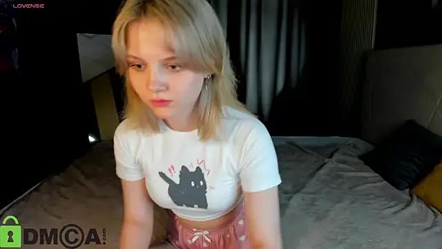 Allice_Cox from StripChat