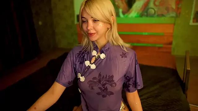 Allison_Cuty from StripChat