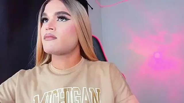 AllisonsweetZ from StripChat