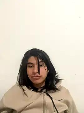 Allisonts69 from StripChat