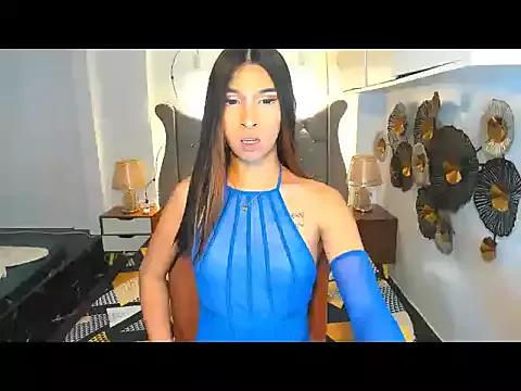 allodiafoxy from StripChat