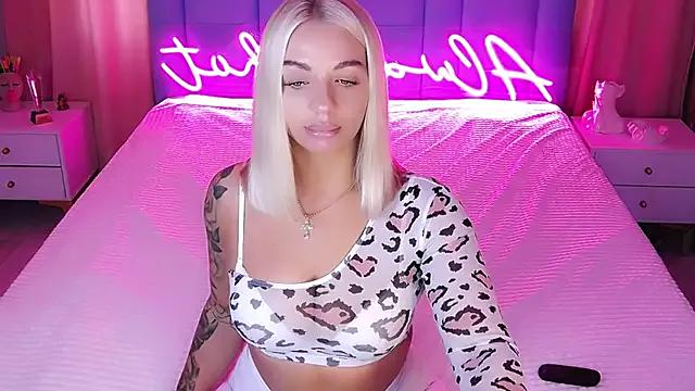 AllwaysHotJ from StripChat