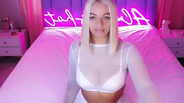 AllwaysHotJ from StripChat
