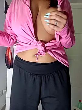 allyson22andy from StripChat